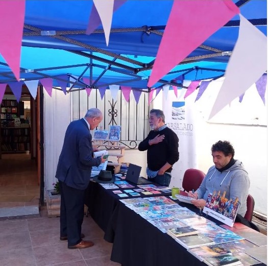 * Editorial y Librería ULS y sus actividades de finalización de año